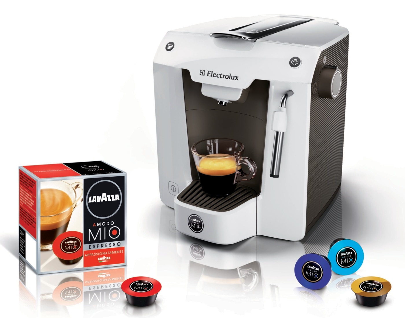 Las cafeteras Favola de Electrolux llevan al hogar el auténtico espresso  italiano – Electrolux Group