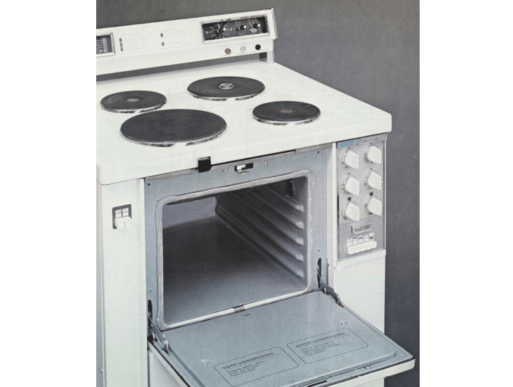 Self cleaning oven