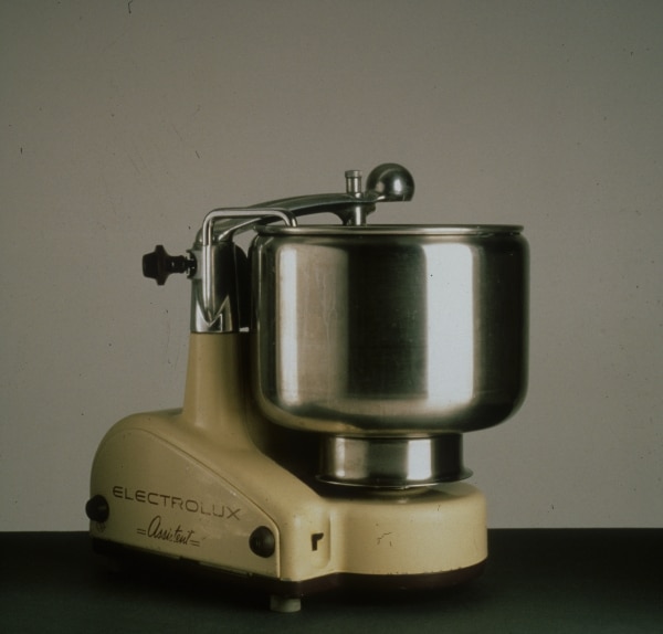 The very first model of the Electrolux kitchen assistent, which was released in 1940