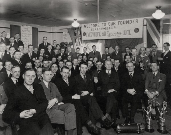 Axel Wenner-Gren visits Millwauke (EXAMPLE)