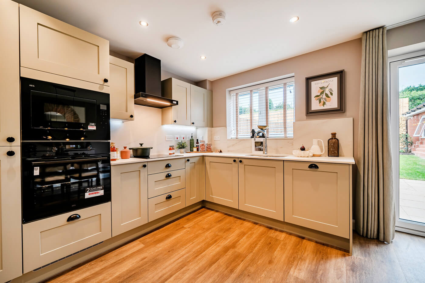 AEG appliances integrated within the shaker scheme