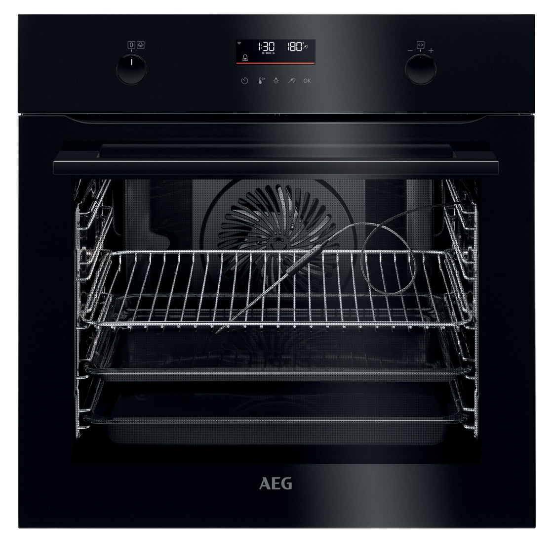 AEG 6000 SteamBake oven with Food Sensor