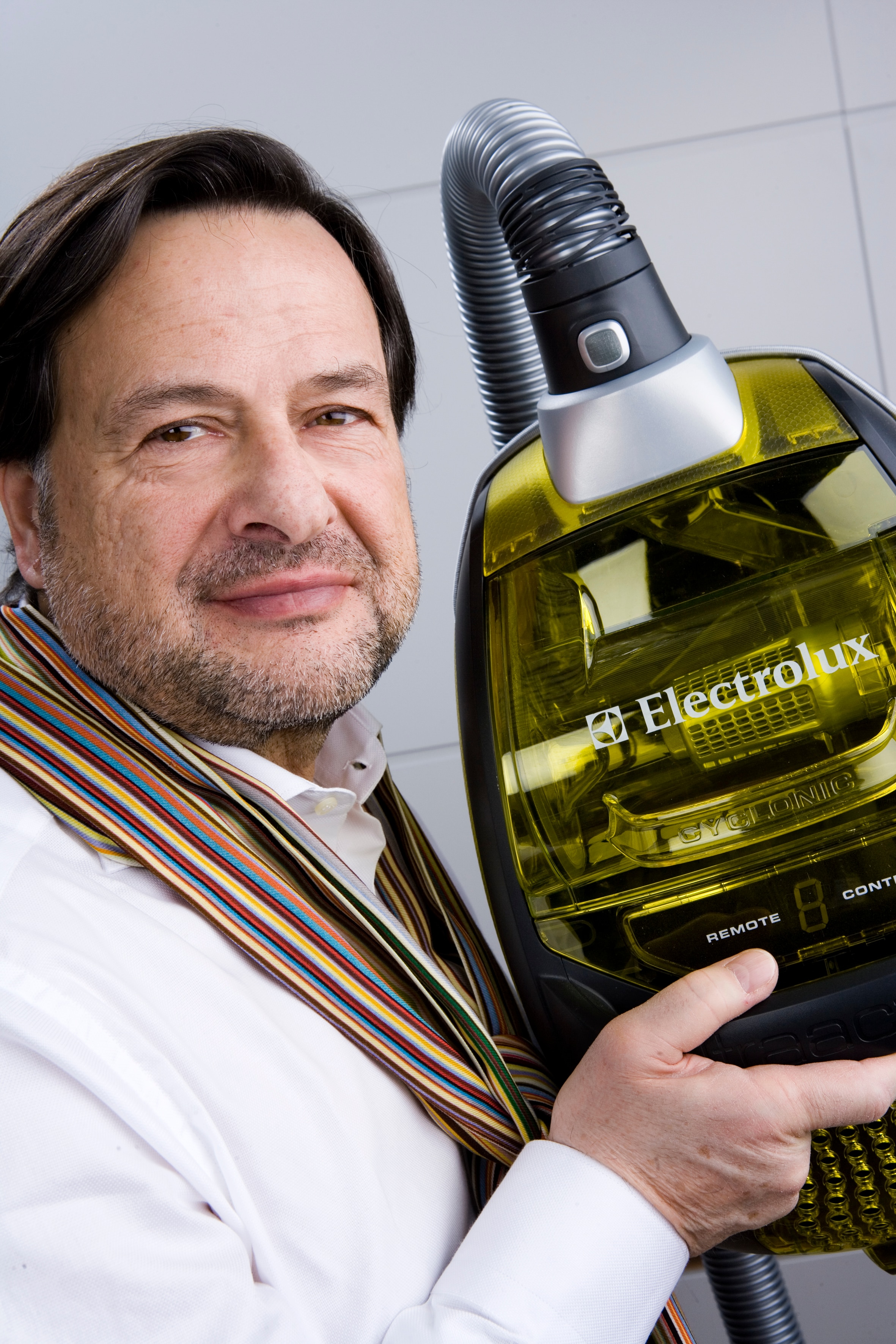 Stefano Marzano har utsetts till Chief Design Officer, en ny roll i Electrolux. Marzano kommer att leda en ny koncernstab som samlar alla designrelaterade kompetenser i koncernen.